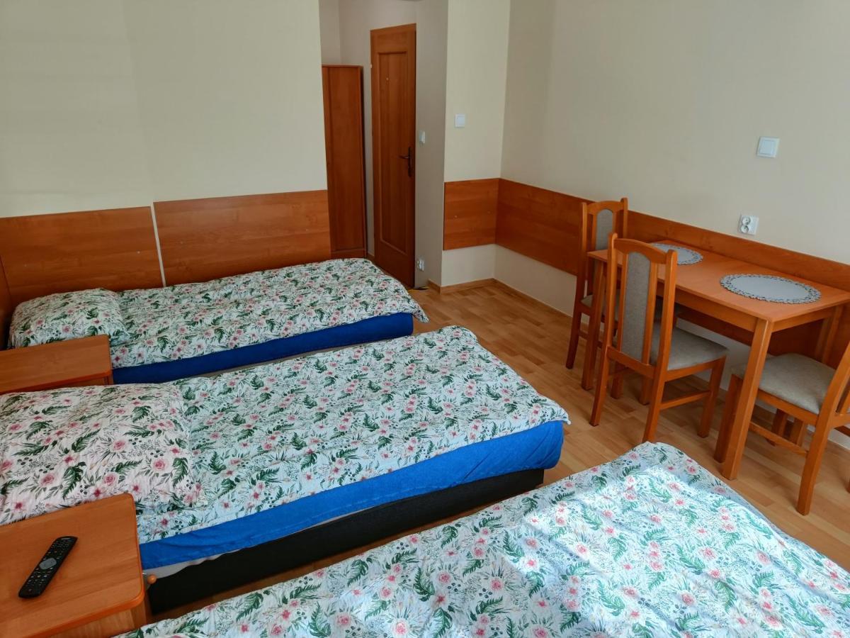 Pensjonat Przystan Kolobrzeg Ngoại thất bức ảnh